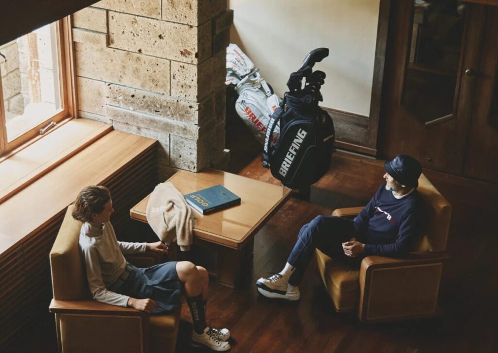 ブリーフィングゴルフ ダサい