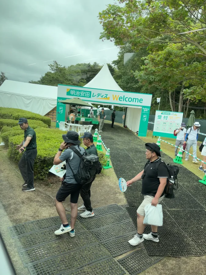 明治安田レディスの受付